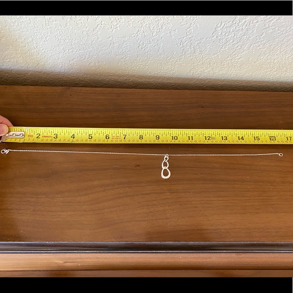 Avon earrings and necklace set - Picture 5 of 6